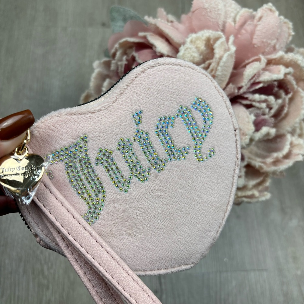 Juicy Couture Pink Clay Velour Be Classic II Heart Zip Around👛